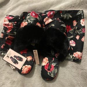 Black victoria secrets slippers with flowers